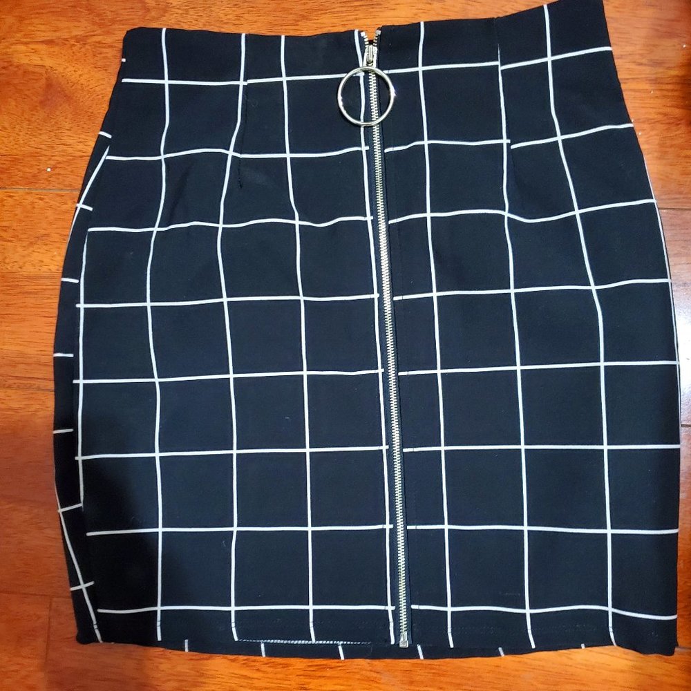 Black & White plaid zipper mini skirt